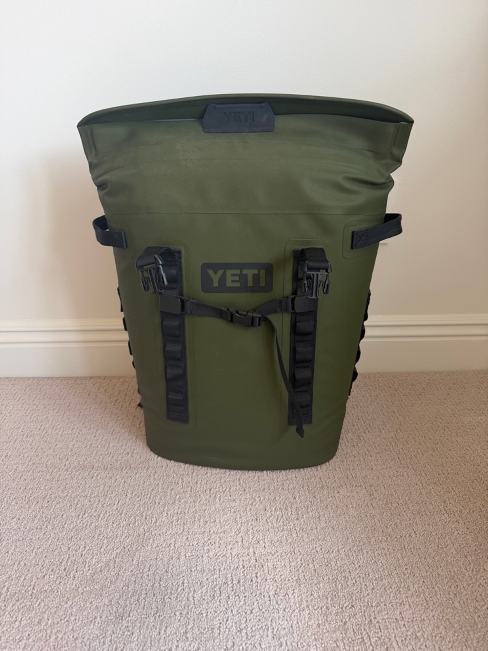Yeti Olive Green Roll-Top Backpack The Hopper® M12 Soft Cooler Backpack